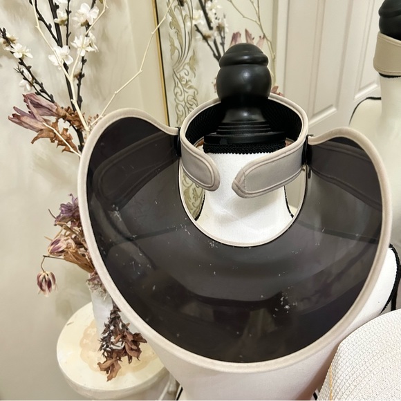 Visor 🛡face mask iridescent rainbow adjustable sturdy - Picture 4 of 4